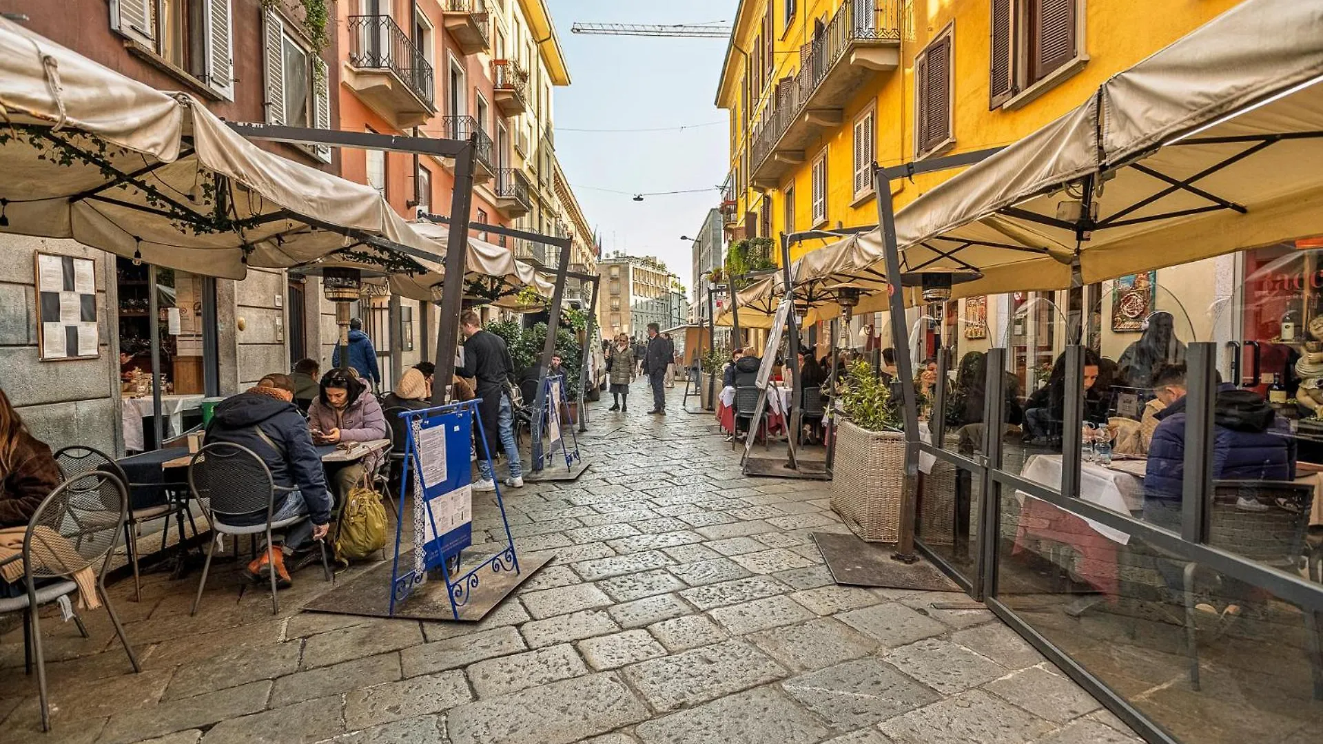 Brand New 1 Bedroom Apartment In Brera Milan Italy